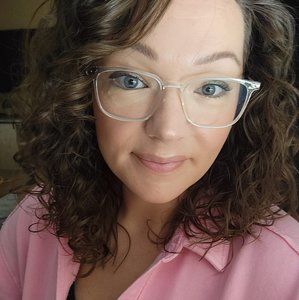 Meet your Posher, Cassie